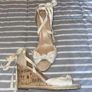 Retro Embroidered Peep Toe Cream Wedges Size 9
